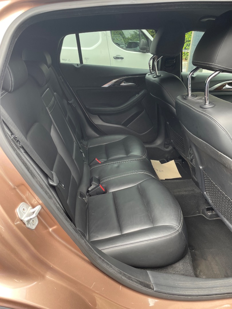 Infiniti Q30