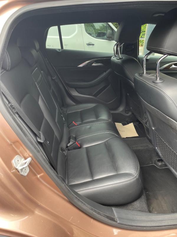 Infiniti Q30
