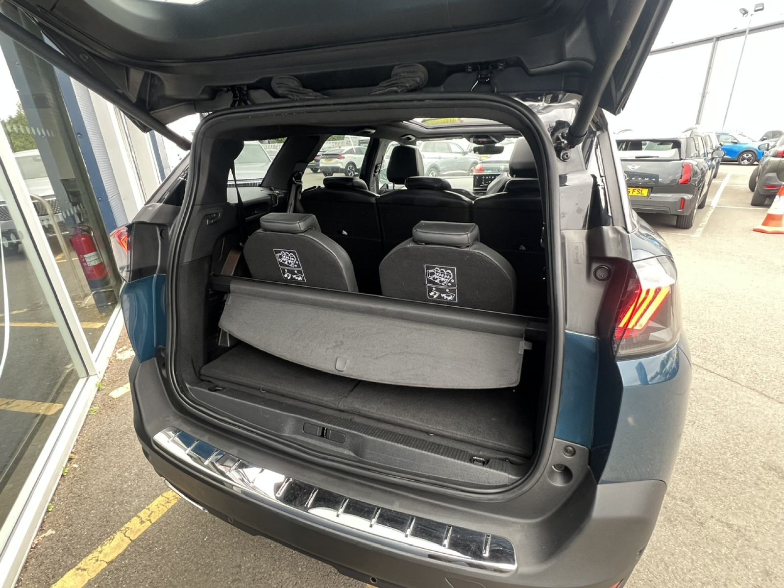 Peugeot 5008