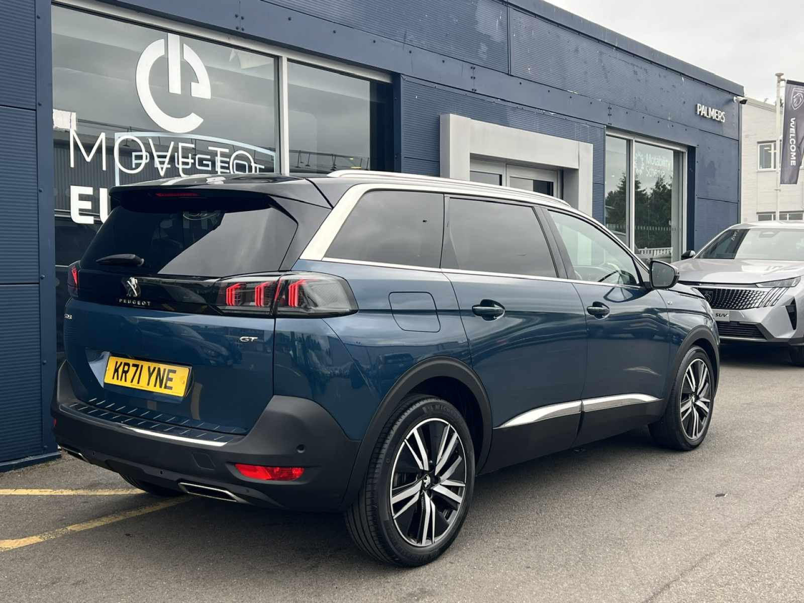 Peugeot 5008