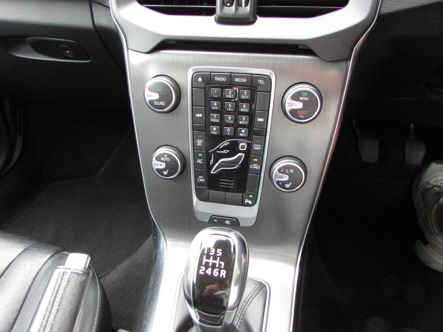 Volvo V40