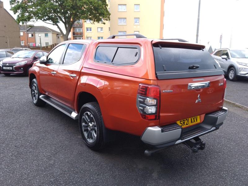 Mitsubishi L200