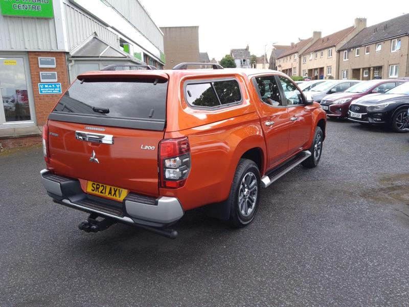 Mitsubishi L200