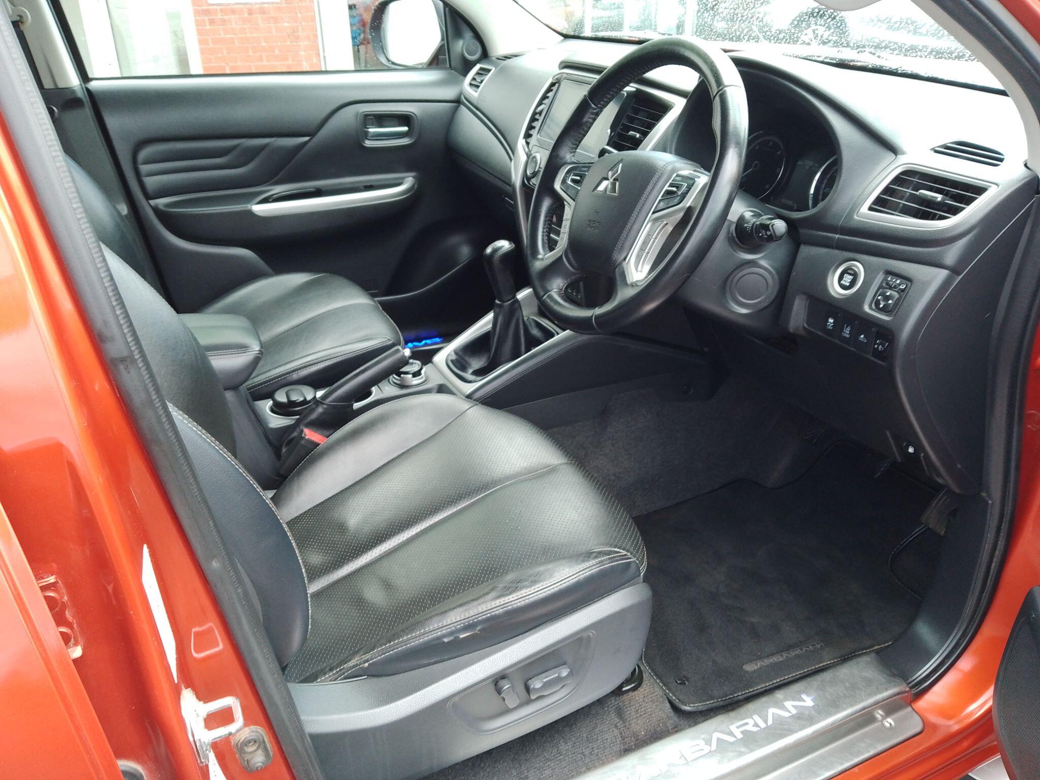 Mitsubishi L200