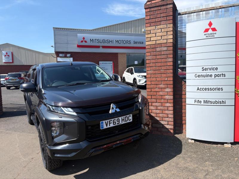 Mitsubishi L200