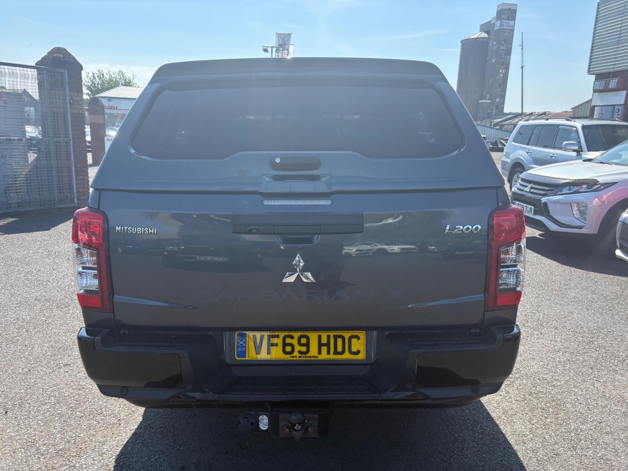 Mitsubishi L200