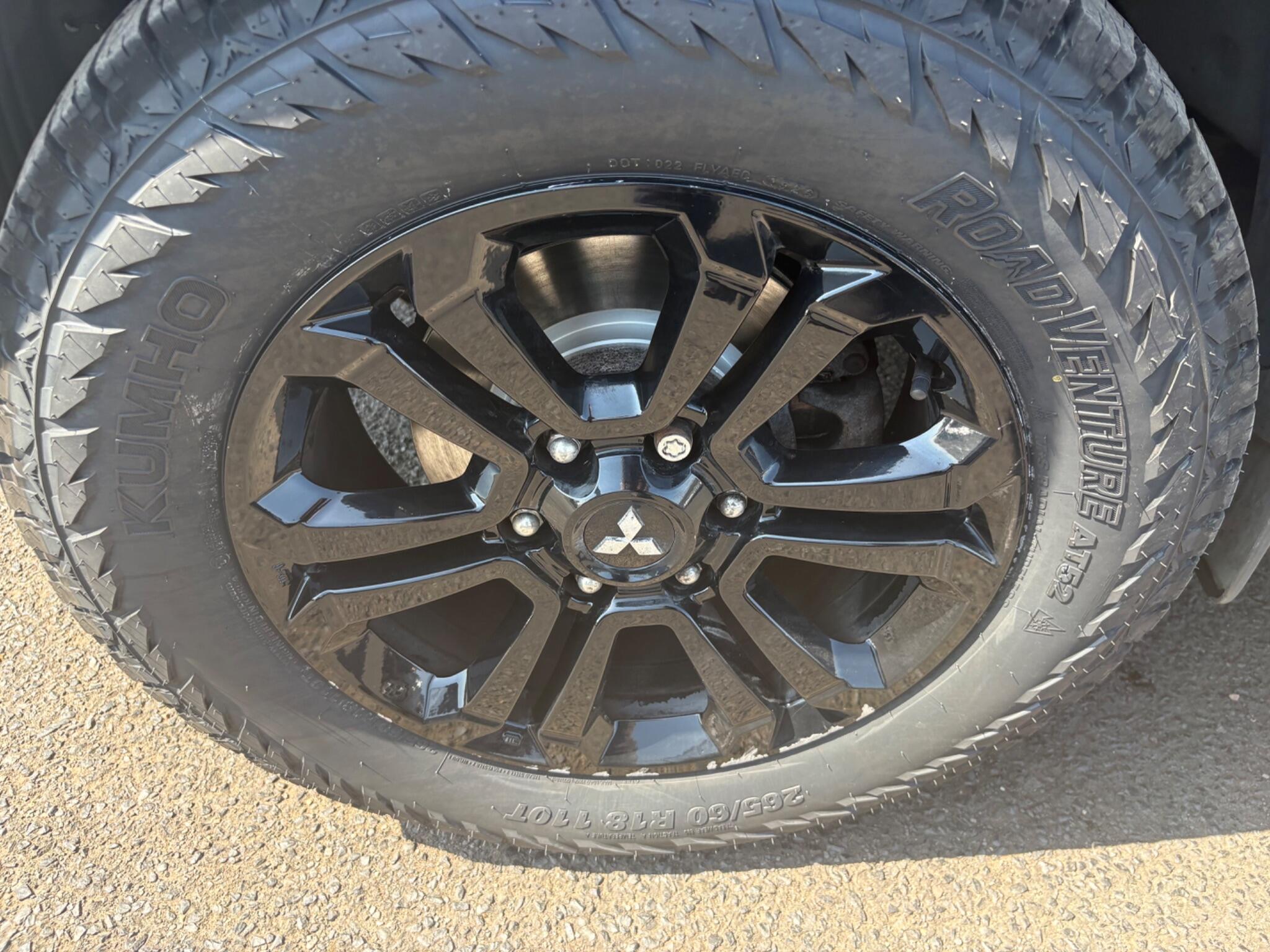 Mitsubishi L200