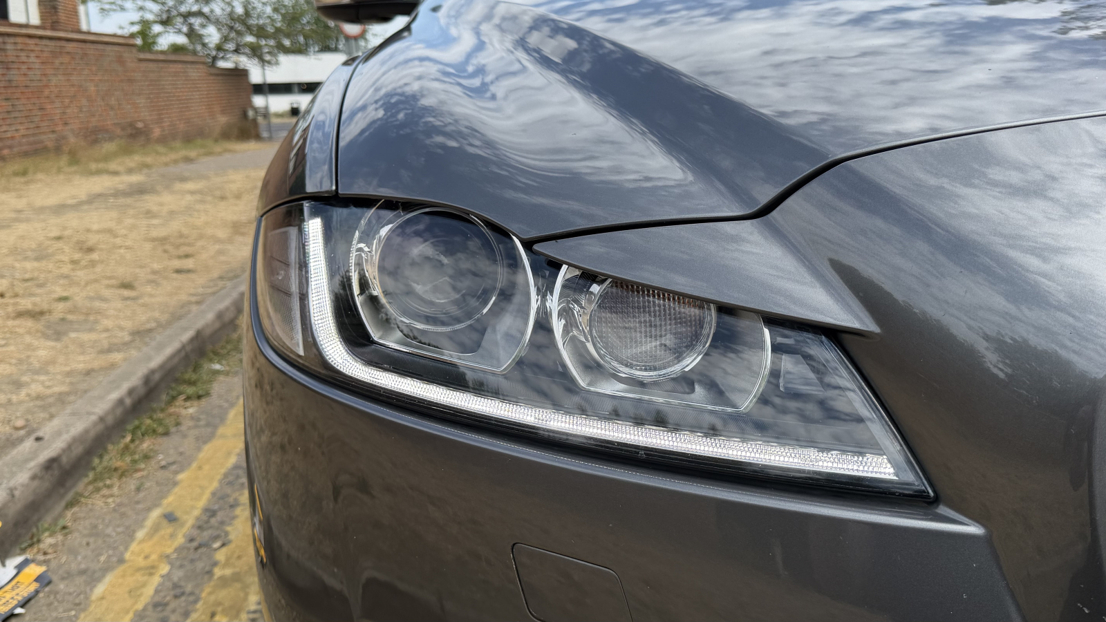 Jaguar XF