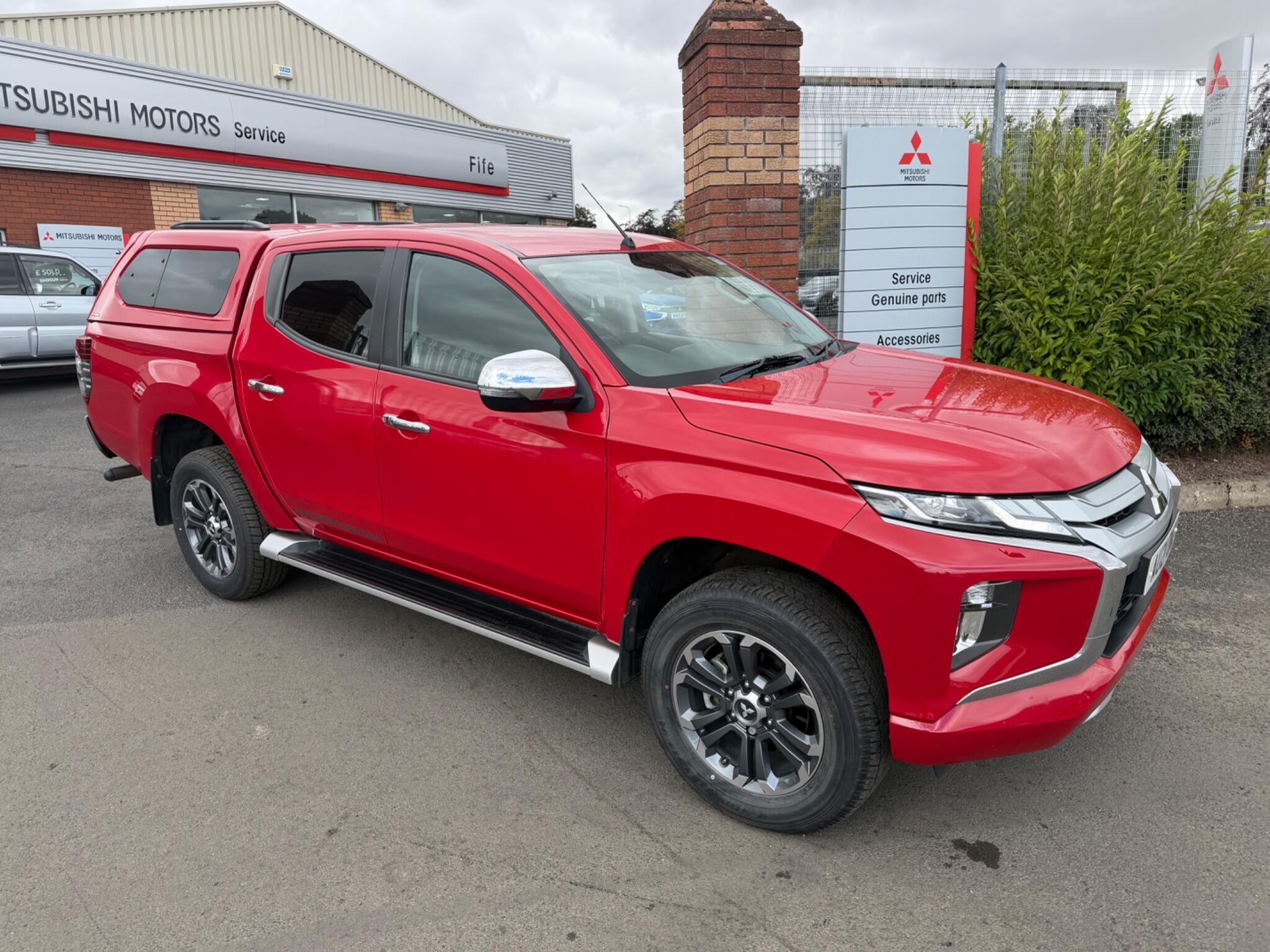 Mitsubishi L200