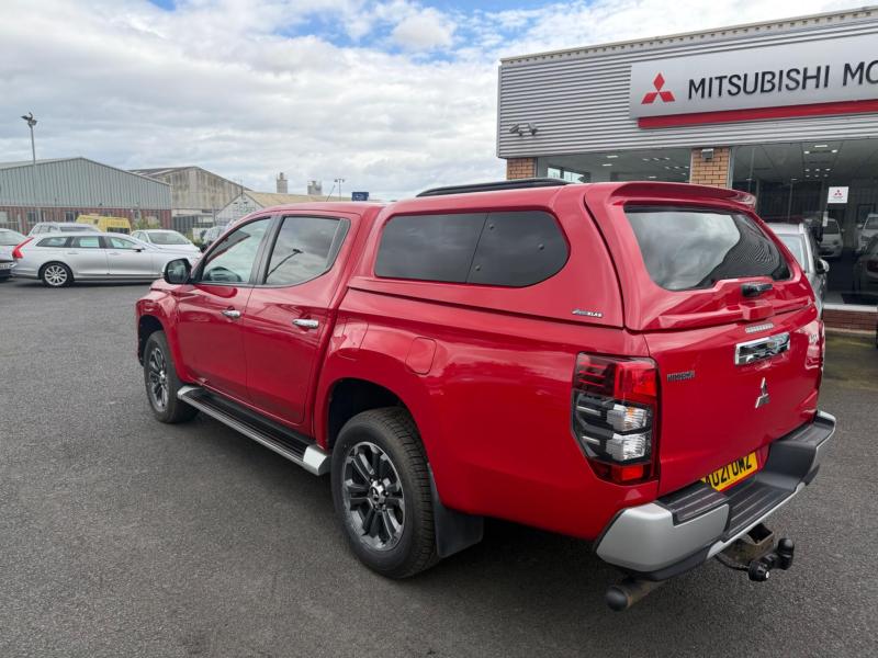 Mitsubishi L200
