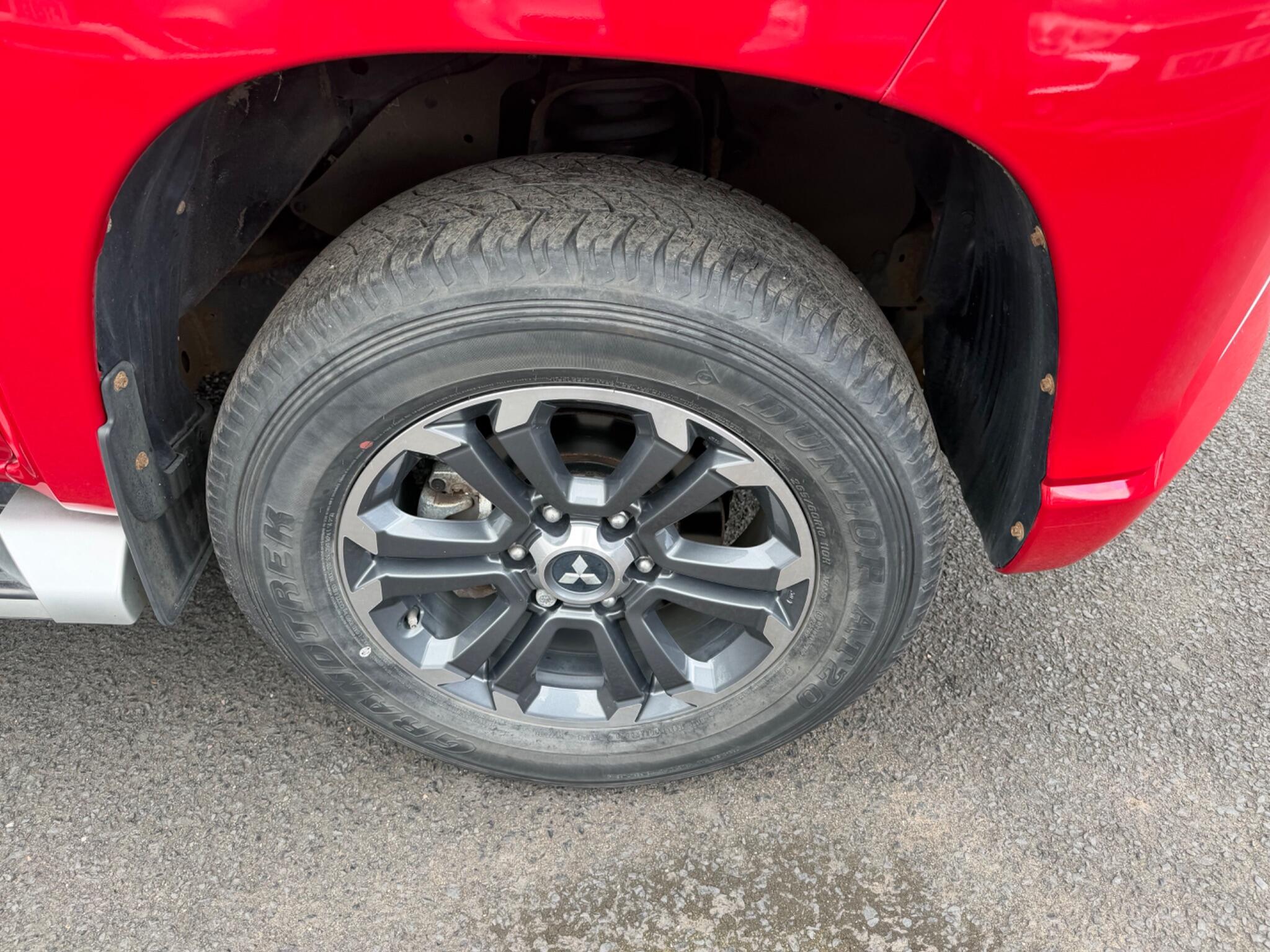 Mitsubishi L200