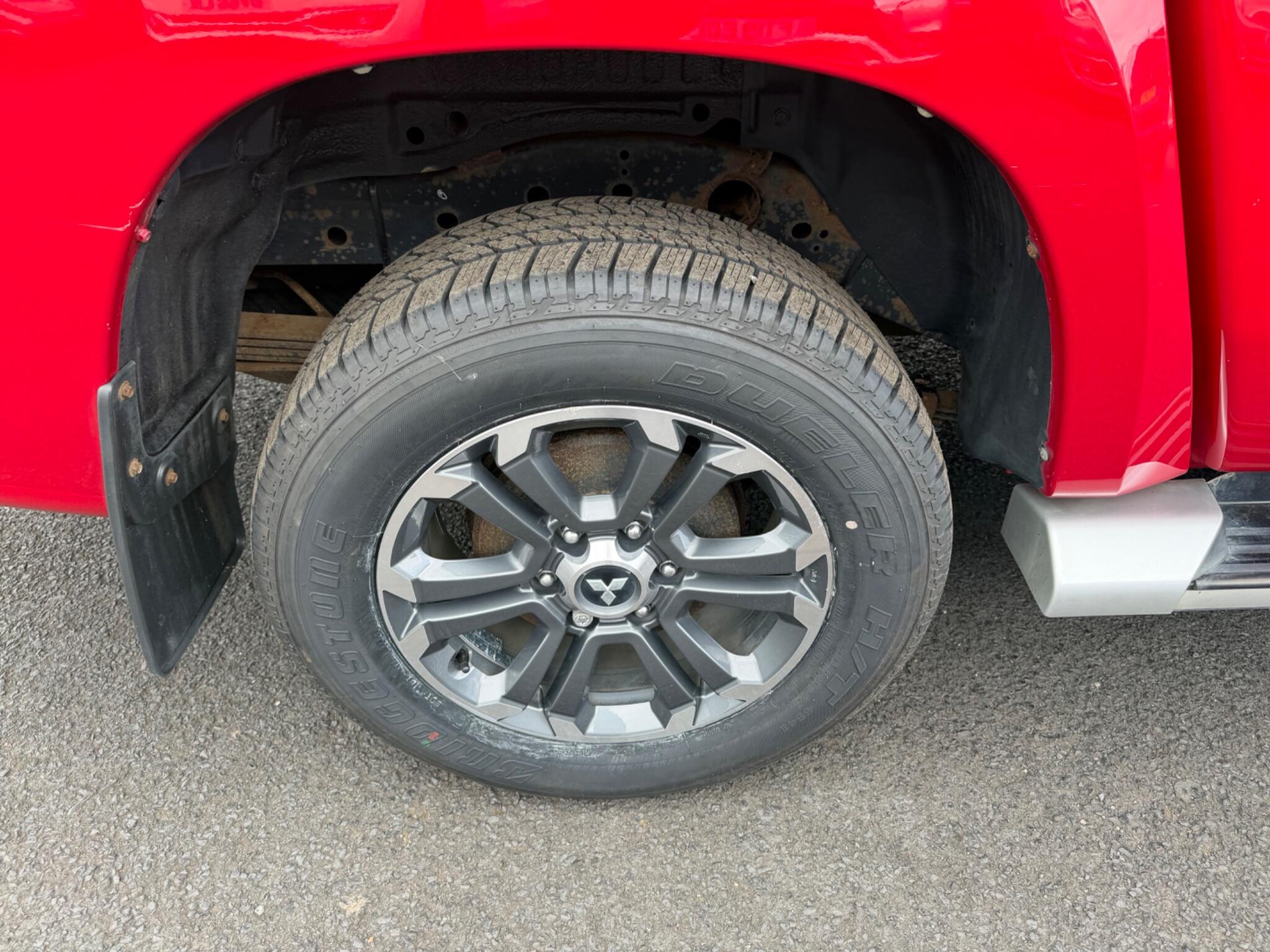 Mitsubishi L200