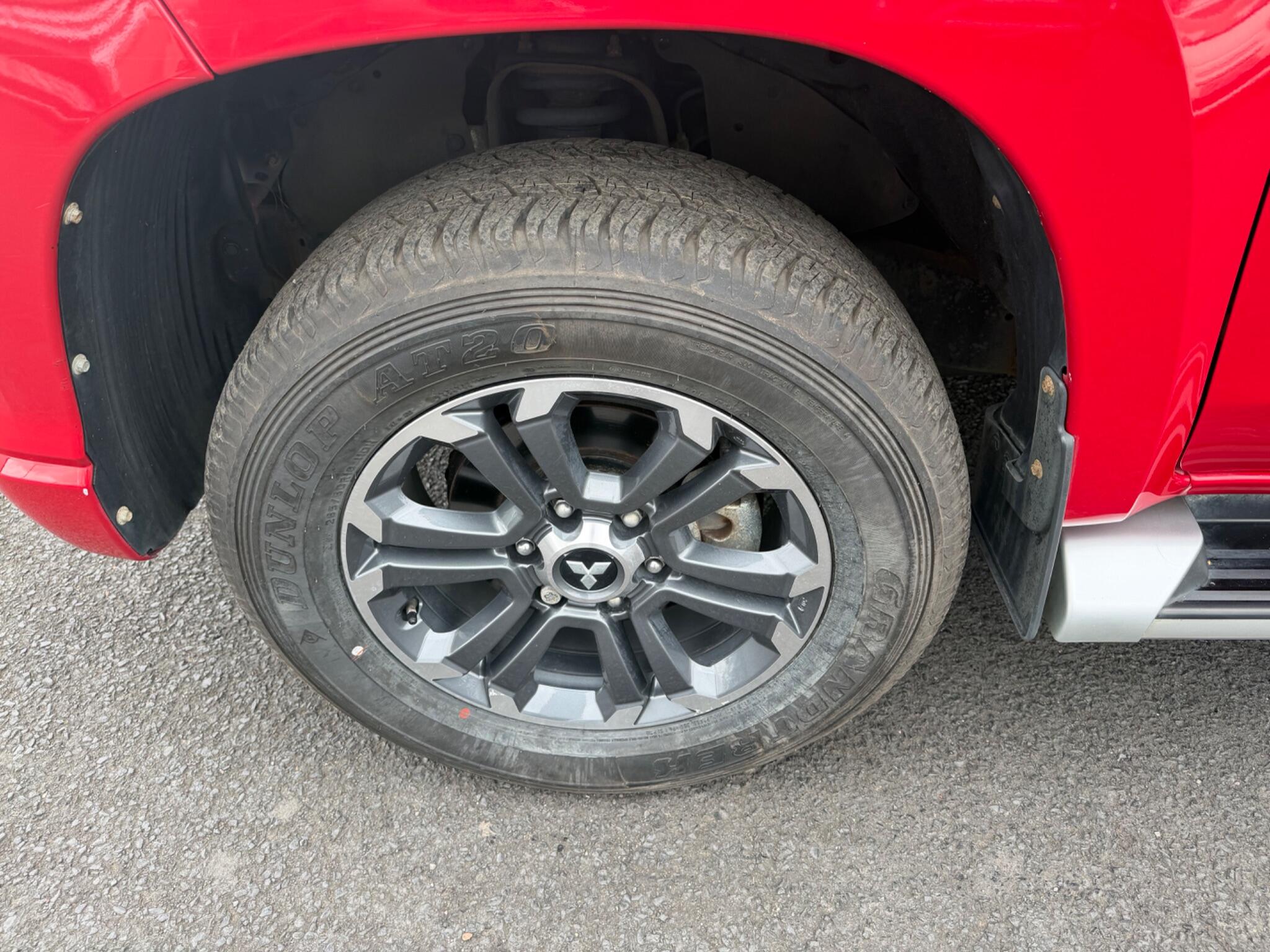 Mitsubishi L200