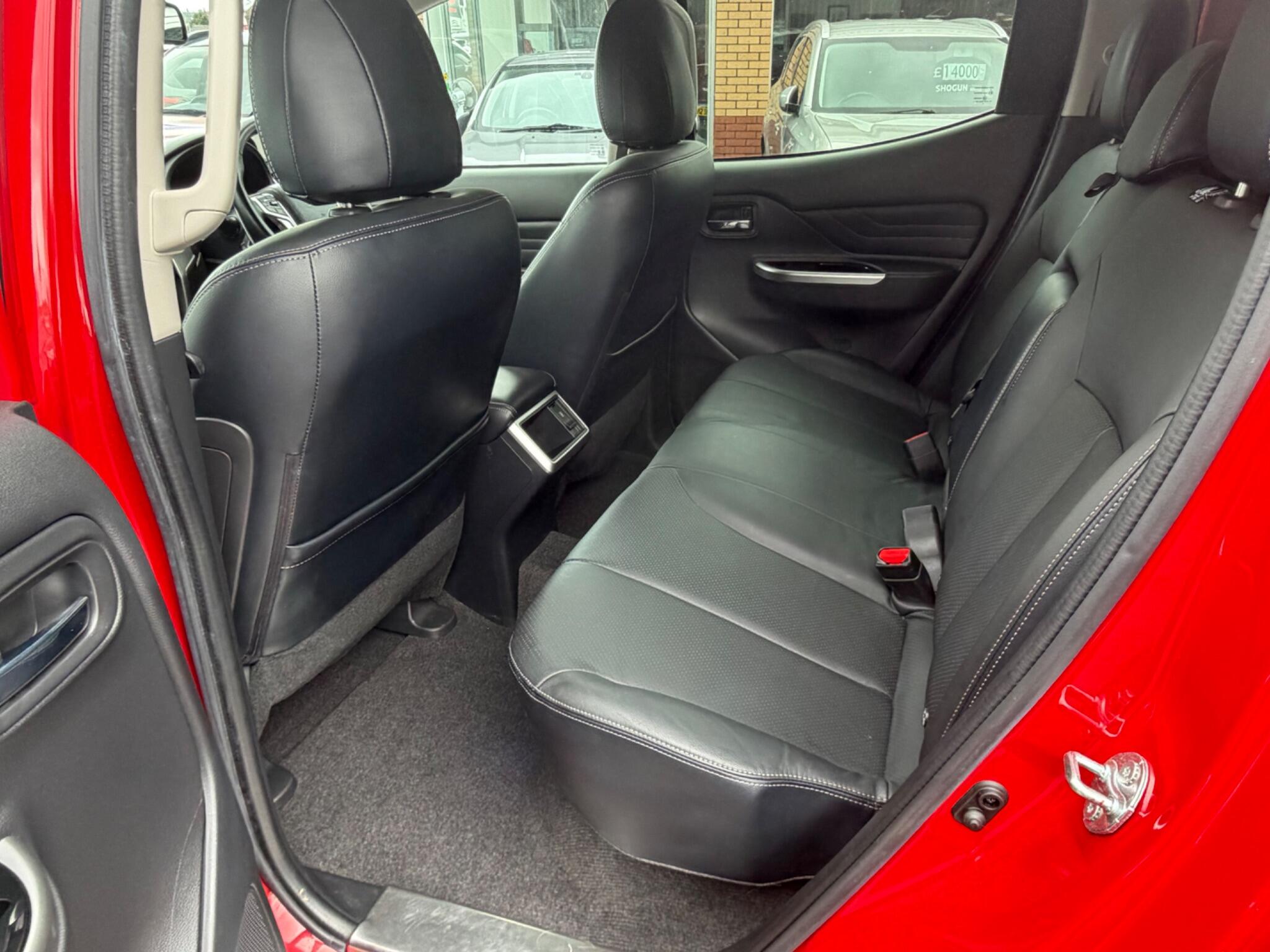 Mitsubishi L200