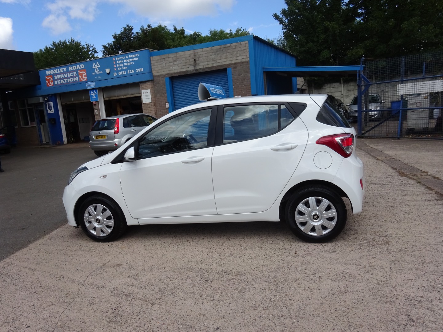 Hyundai i10