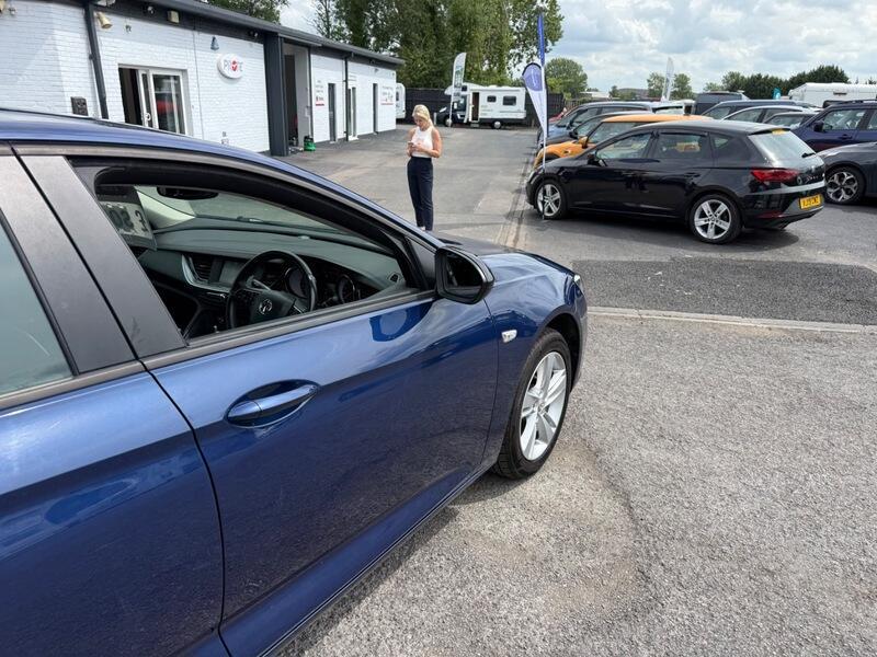 Vauxhall Insignia