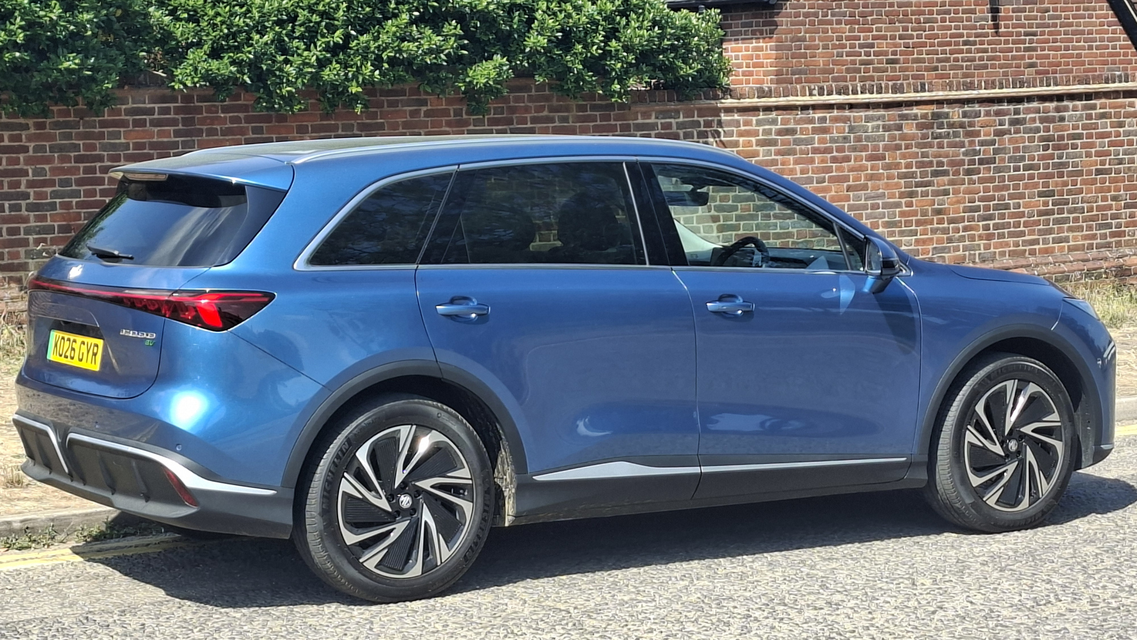 MG Motor UK MGS6
