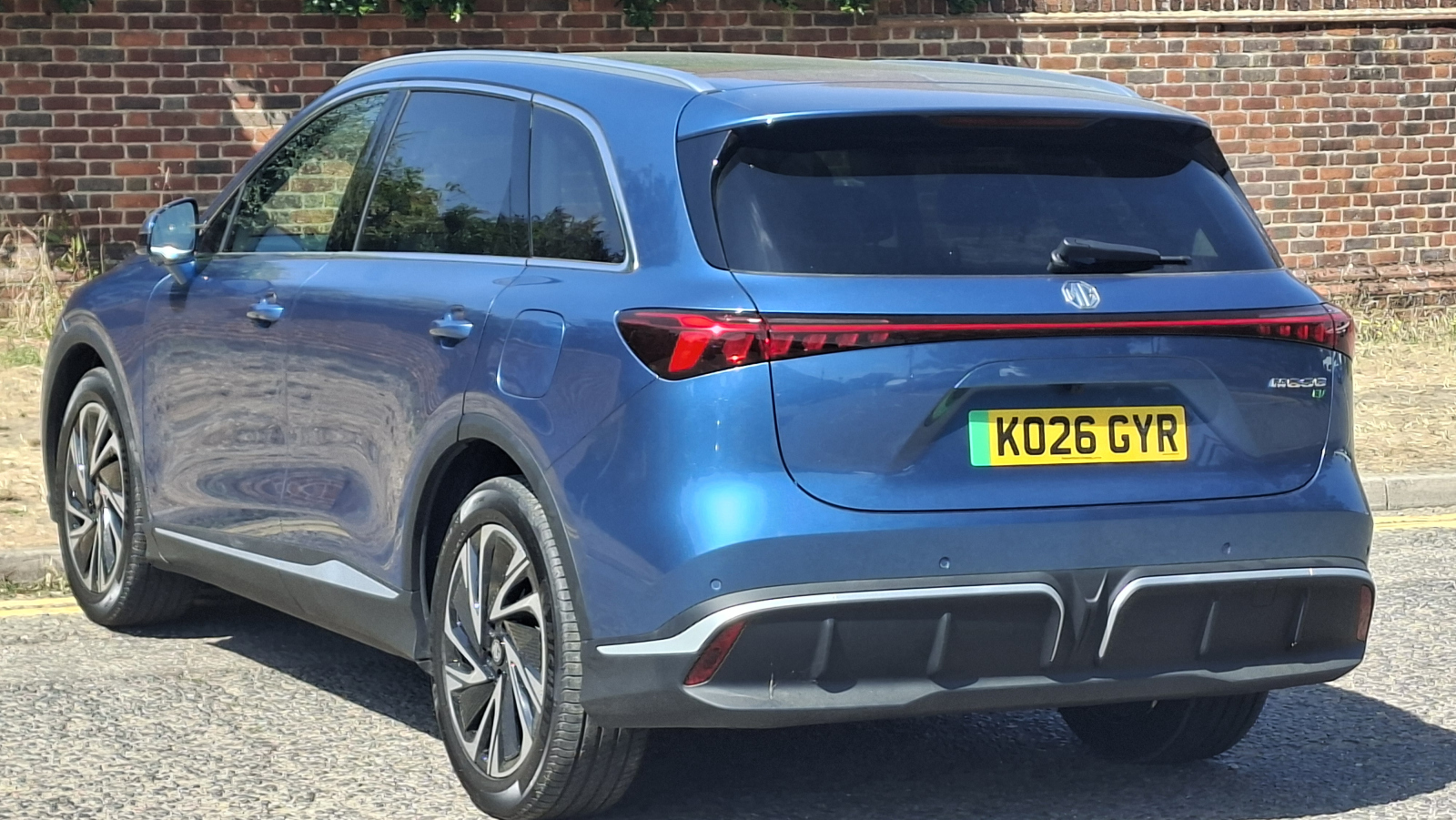MG Motor UK MGS6