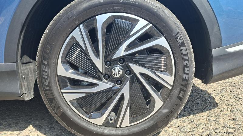 MG Motor UK MGS6