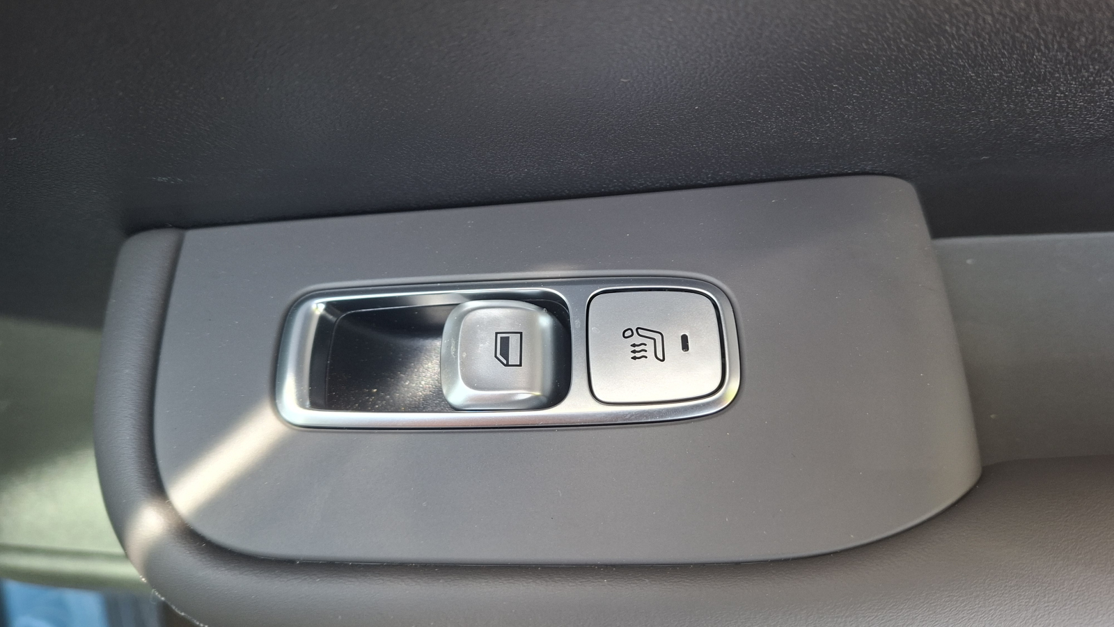 MG Motor UK MGS6