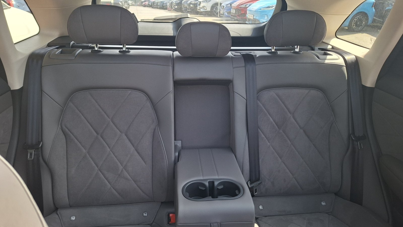 MG Motor UK MGS6