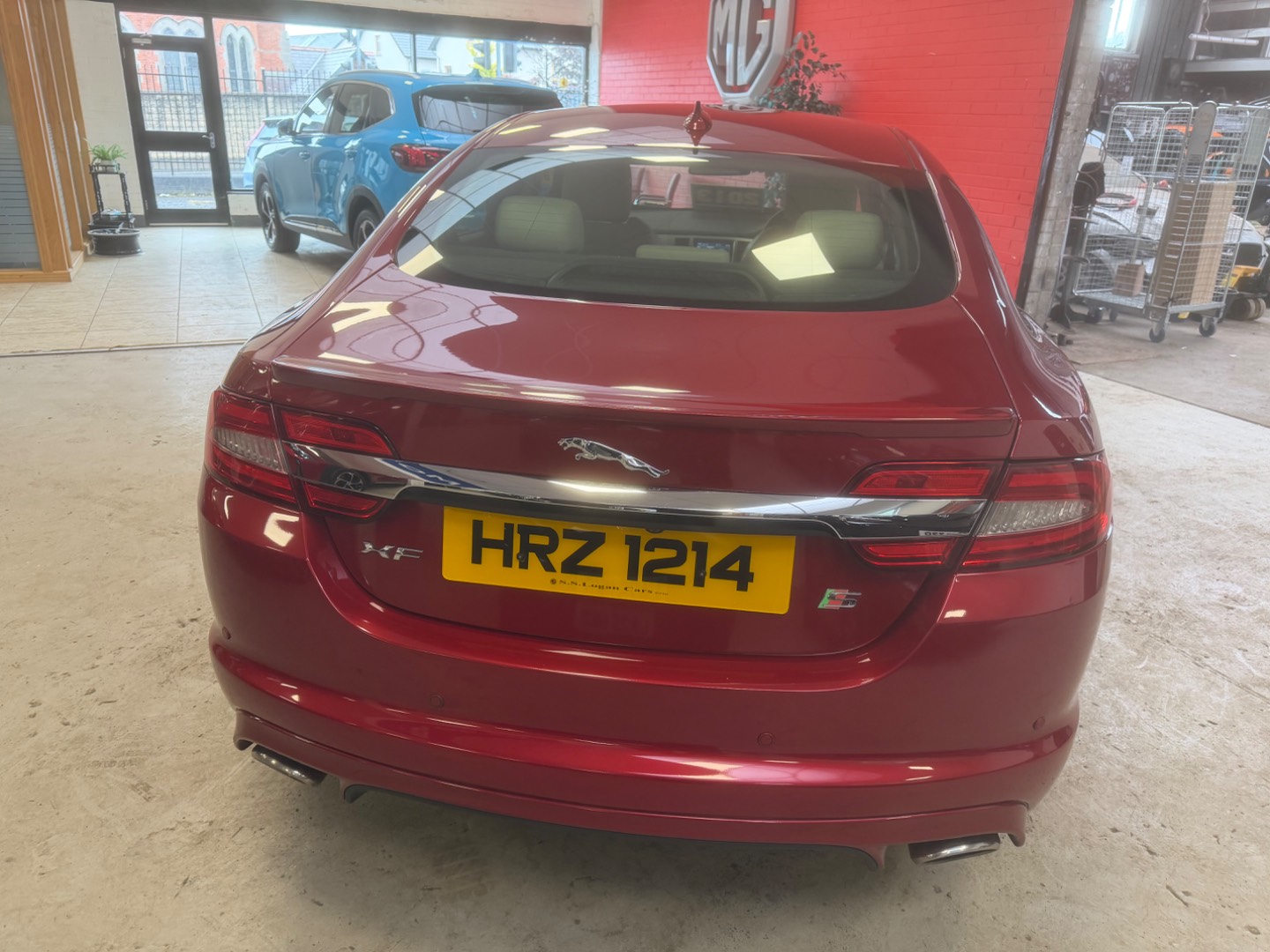 Jaguar XF