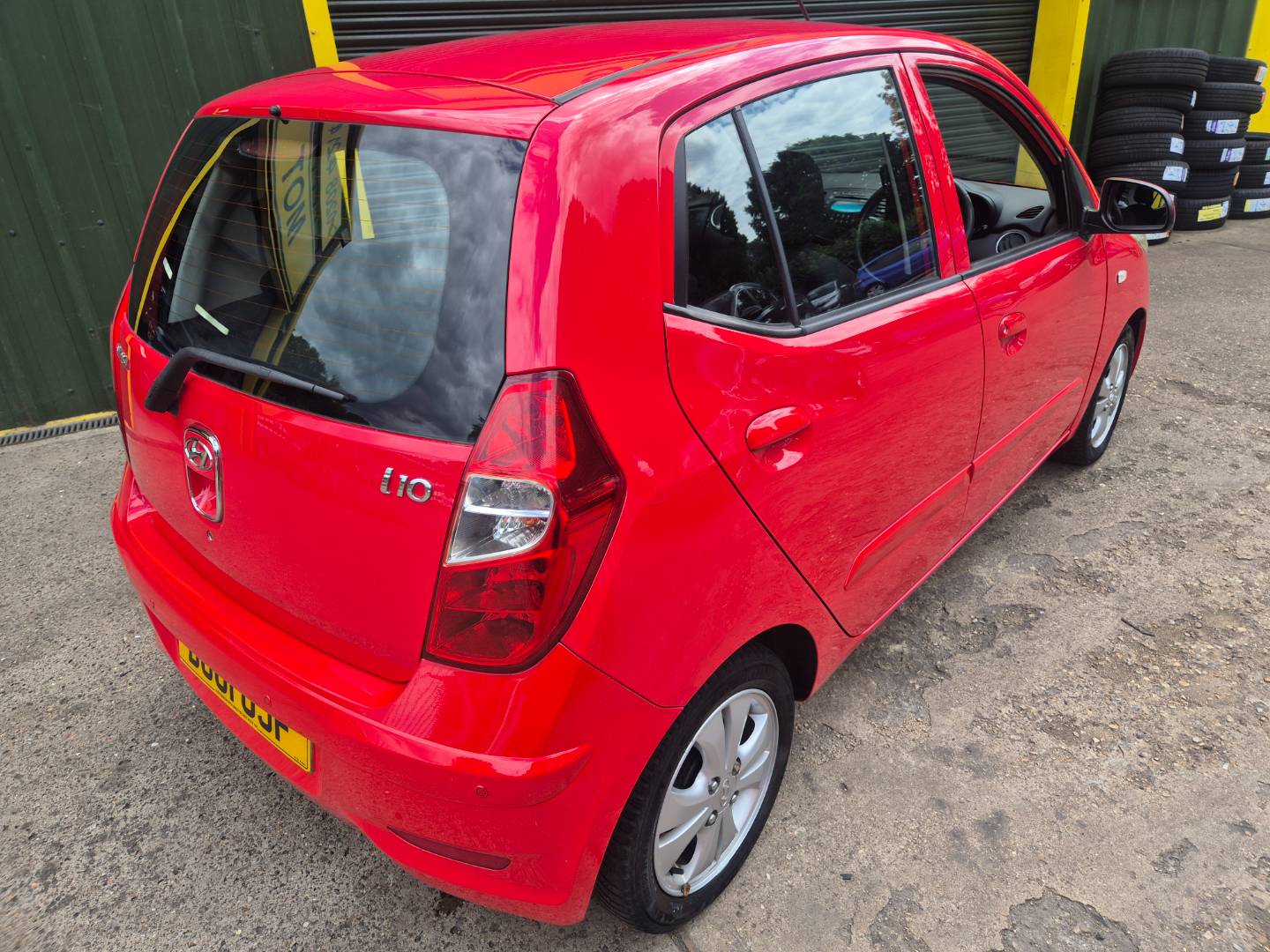 Hyundai i10
