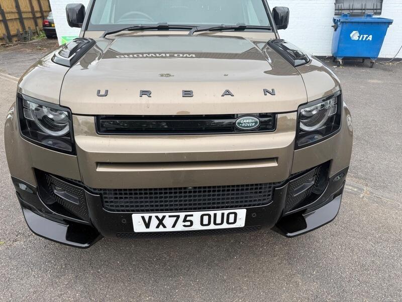 Land Rover Defender