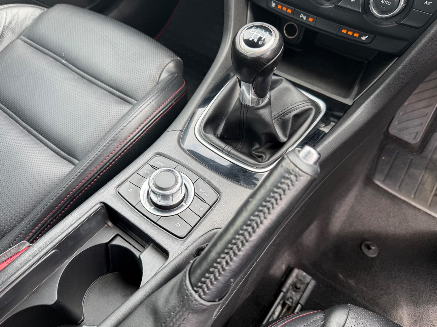 Mazda 6
