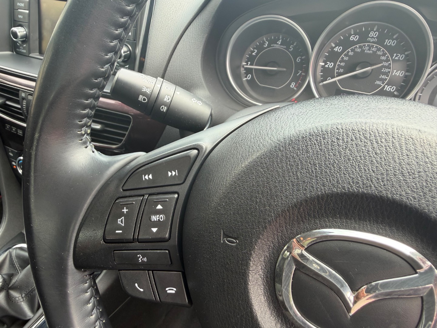 Mazda 6