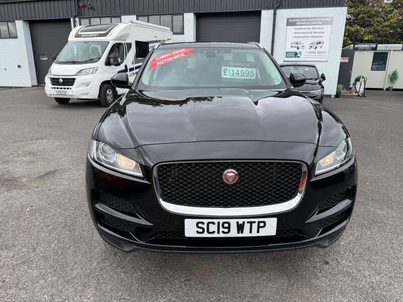 Jaguar F-Pace