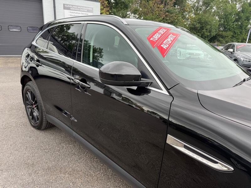 Jaguar F-Pace