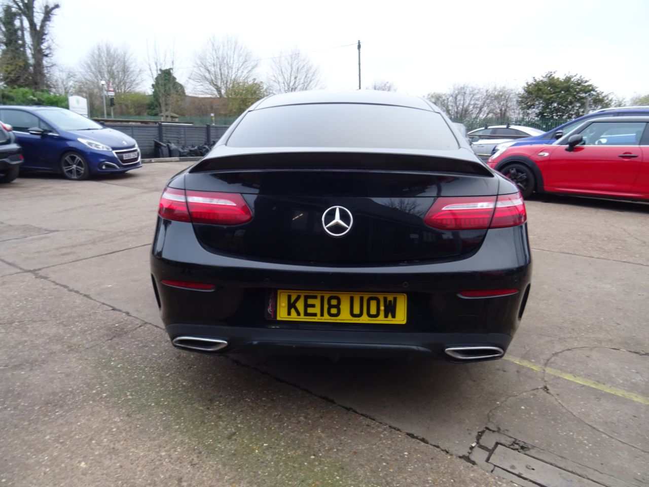 Mercedes-Benz E 220