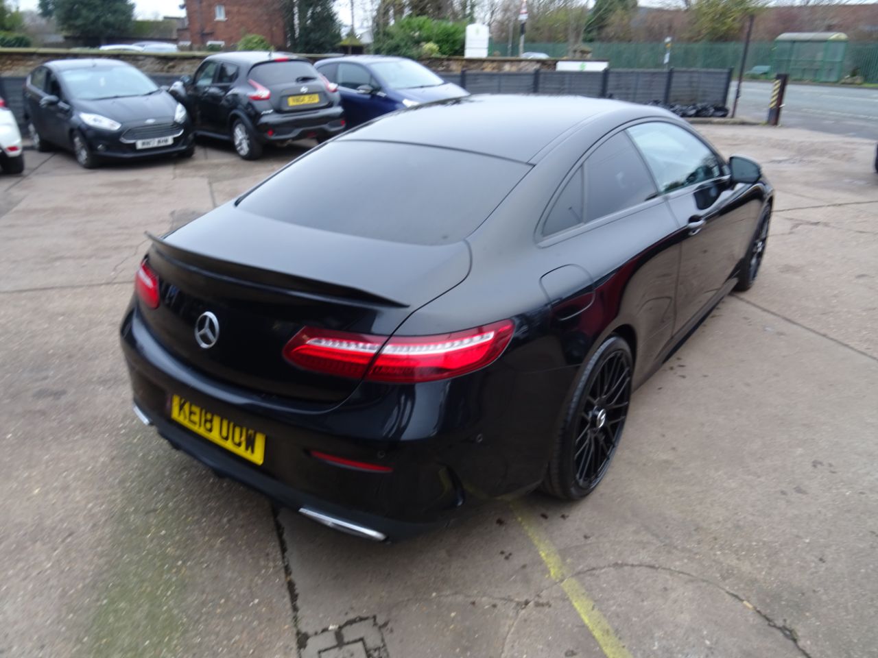 Mercedes-Benz E 220