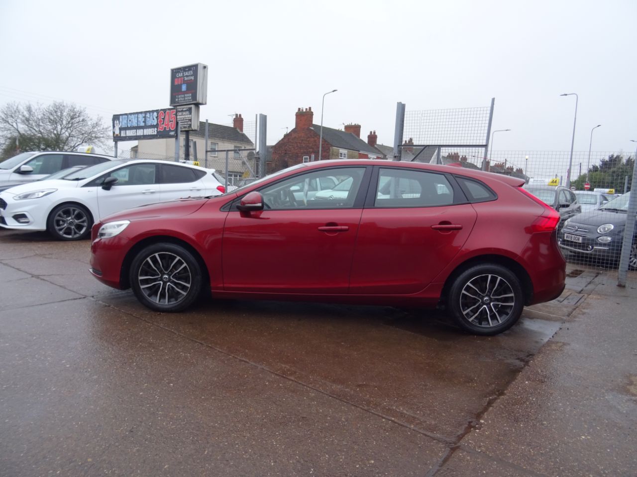 Volvo V40