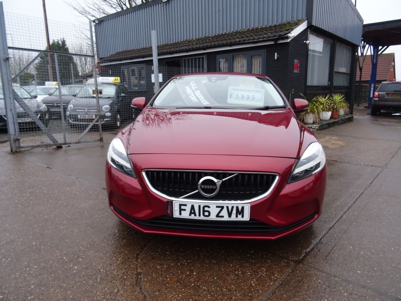 Volvo V40