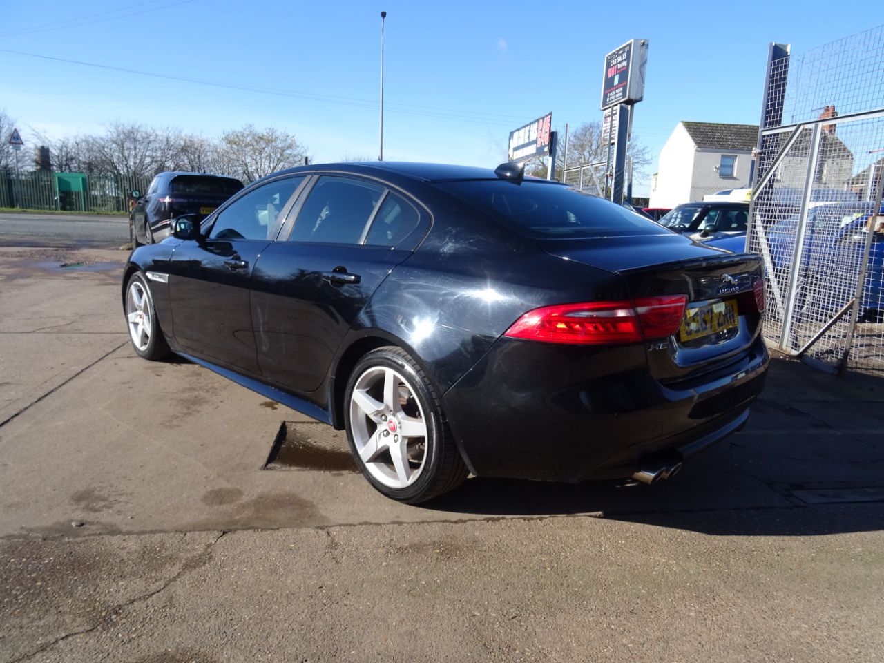 Jaguar XE