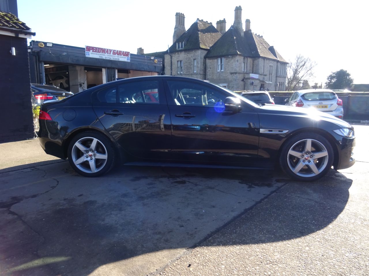 Jaguar XE