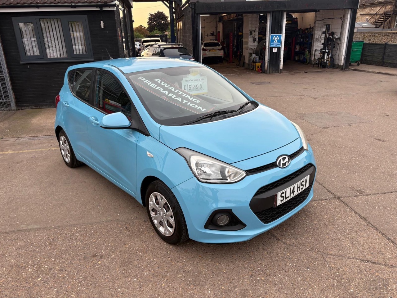 Hyundai i10