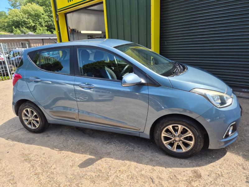 Hyundai i10