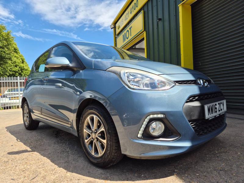 Hyundai i10
