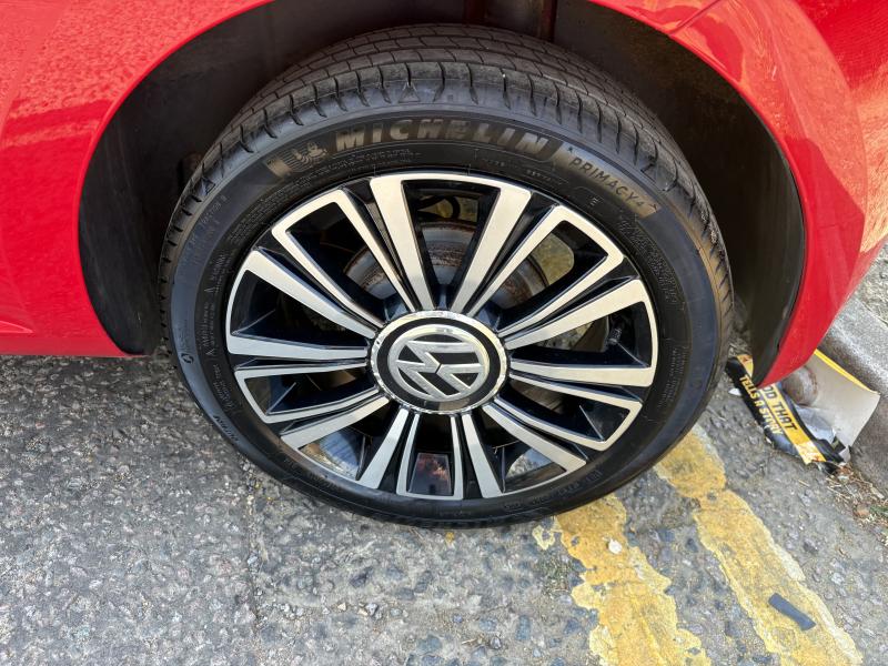 Volkswagen Up