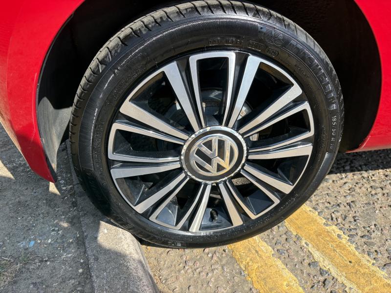 Volkswagen Up