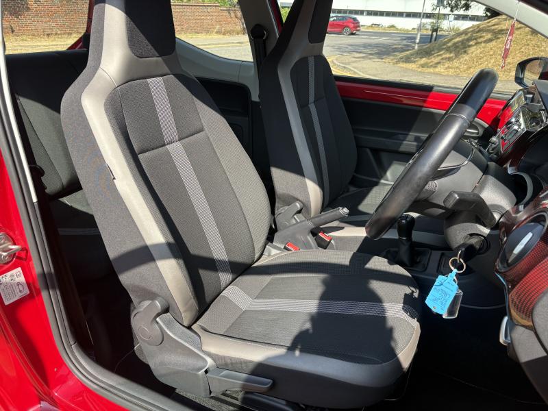 Volkswagen Up
