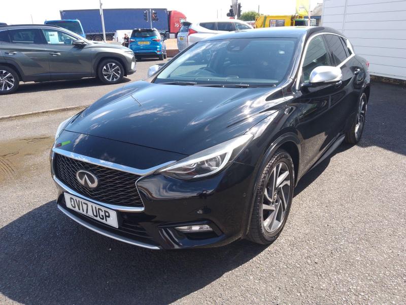 Infiniti Q30