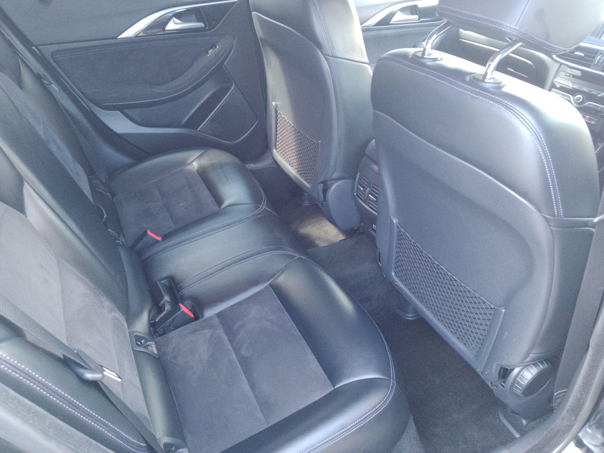 Infiniti Q30