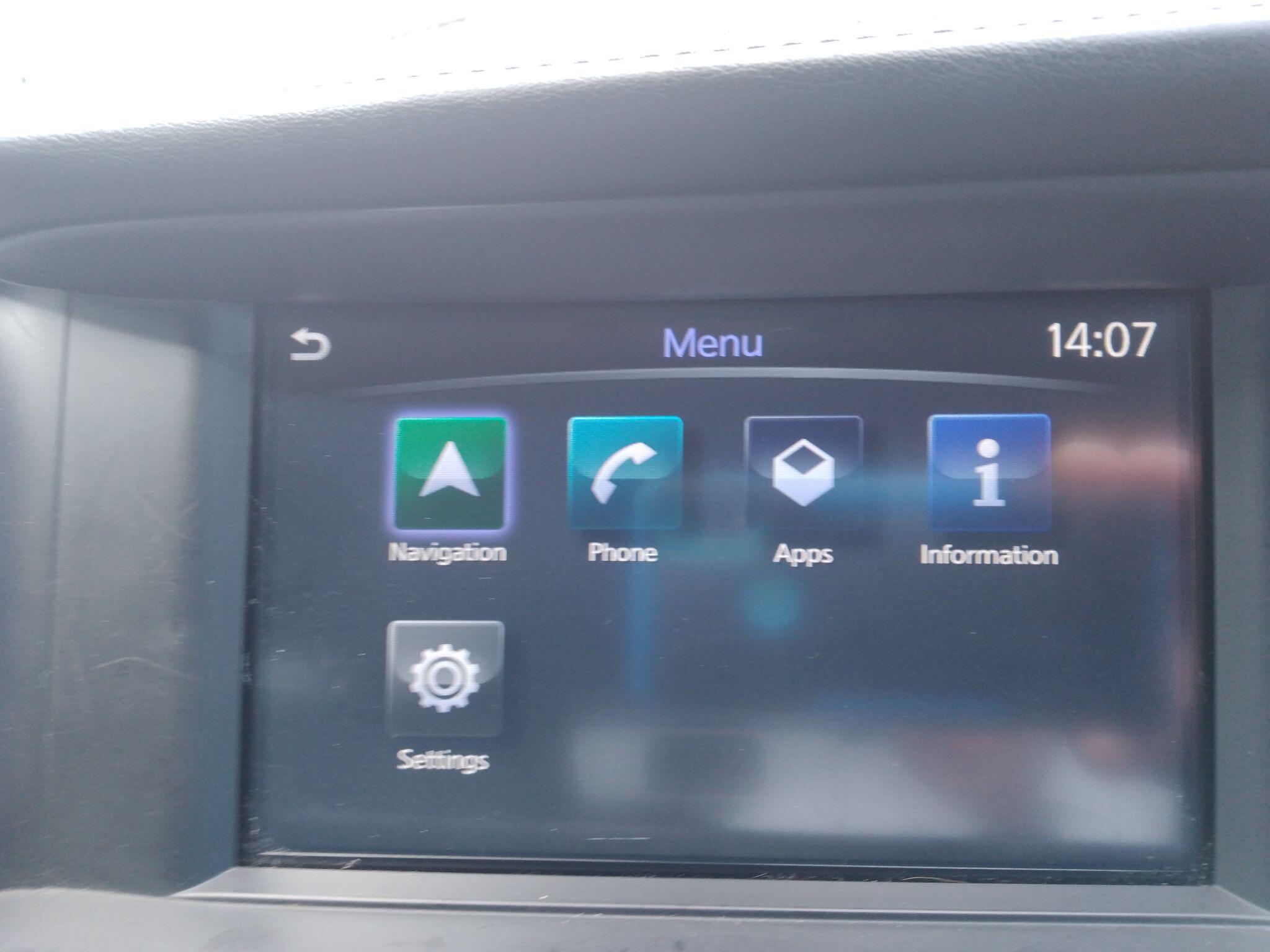 Infiniti Q30