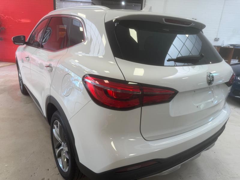 MG Motor UK HS