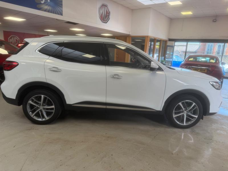 MG Motor UK HS