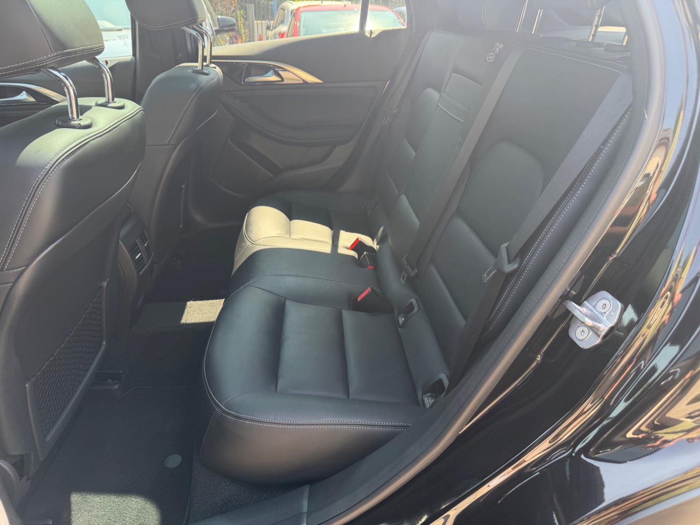 Infiniti Qx30